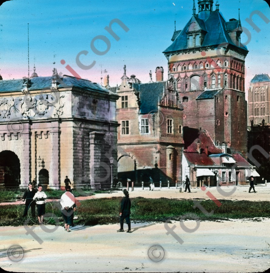 Hohes Tor und Stockturm | High Gate and Stockturm - Foto simon-79-002.jpg | foticon.de - Bilddatenbank für Motive aus Geschichte und Kultur